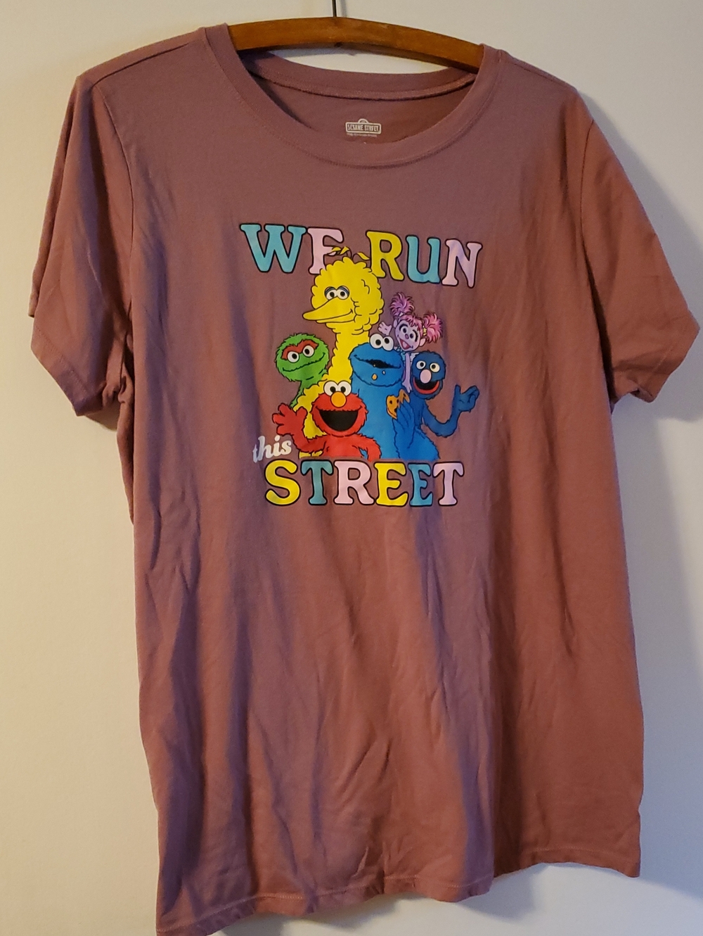 Torrid size2 (2x) Sesame Street Women's Graphic Tee